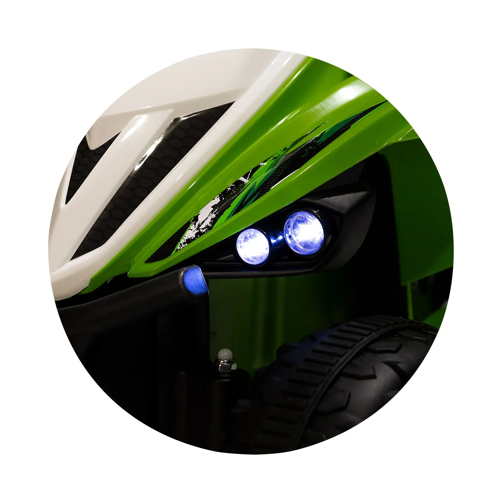 Дете яздещо електрическо ATV KIDS RIDER на открито