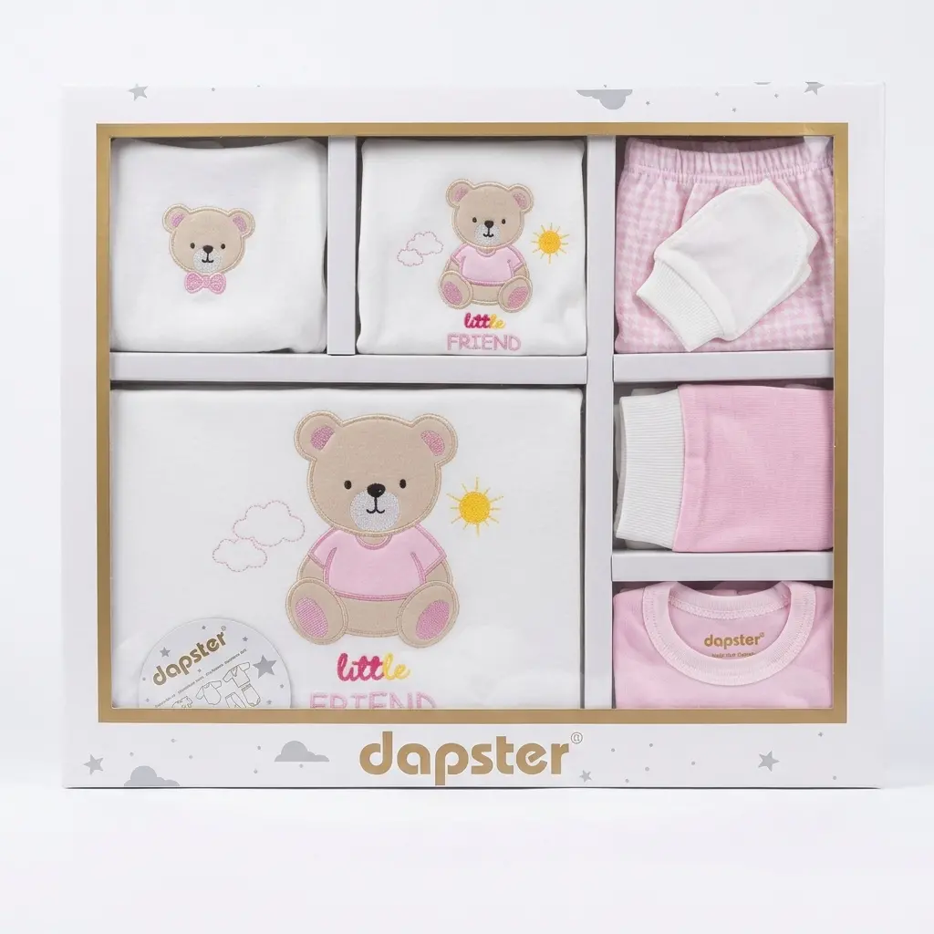 Бебешки комплект за изписване Dapster Little Friend в бяло и розово с апликация на мече от 10 части в подаръчна кутия
